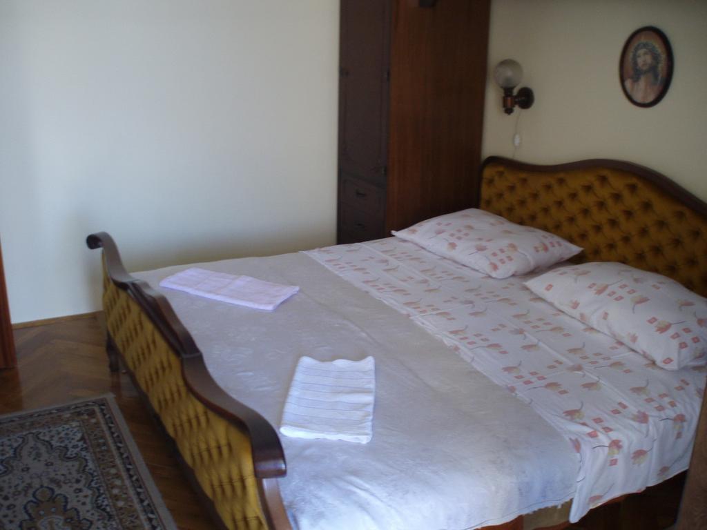 Hotel Stone House Gregov Lumbarda Habitación foto